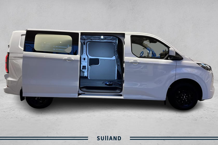 Bilde 4 av Ford E-Transit Custom 320 L2 Limited | Førerpakke | 360 kamera | El.hengerfeste