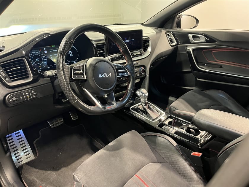 Bild 2 av Kia ProCeed GT Pano Jbl Kamera Navi 204hk 2022 1 - Ägare