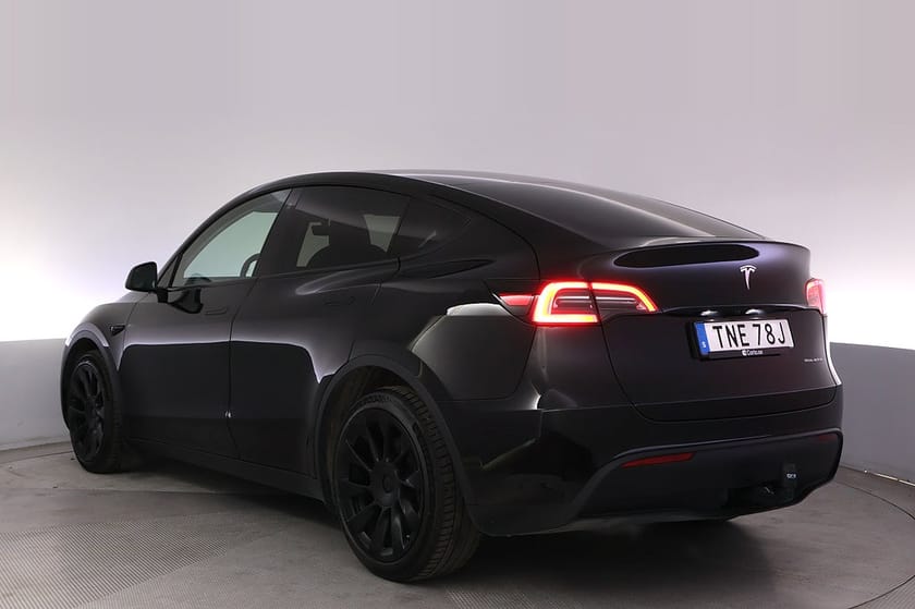 Bild 4 av Tesla Model Y Long Range AWD Uppg. Autopilot 20" Pano Drag