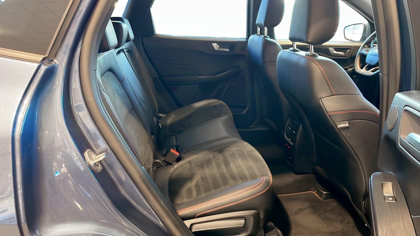 Bild 5 av Ford Kuga Plug-In Hybrid ST-Line X Plug in 225hk | B&O | Dragkrok