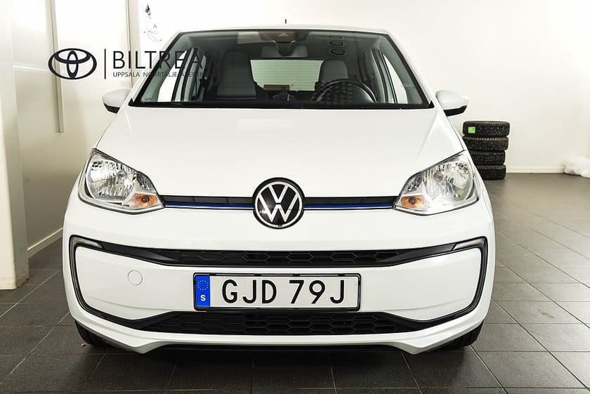 Bild 5 av Volkswagen e-up! Backkamera P-sensorer bak Vinterhjul