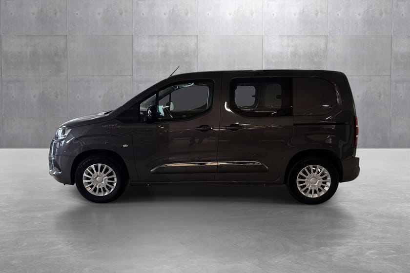Bilde 2 av Toyota ProAce City Electric Lav km, Hengerfeste, Pen bil