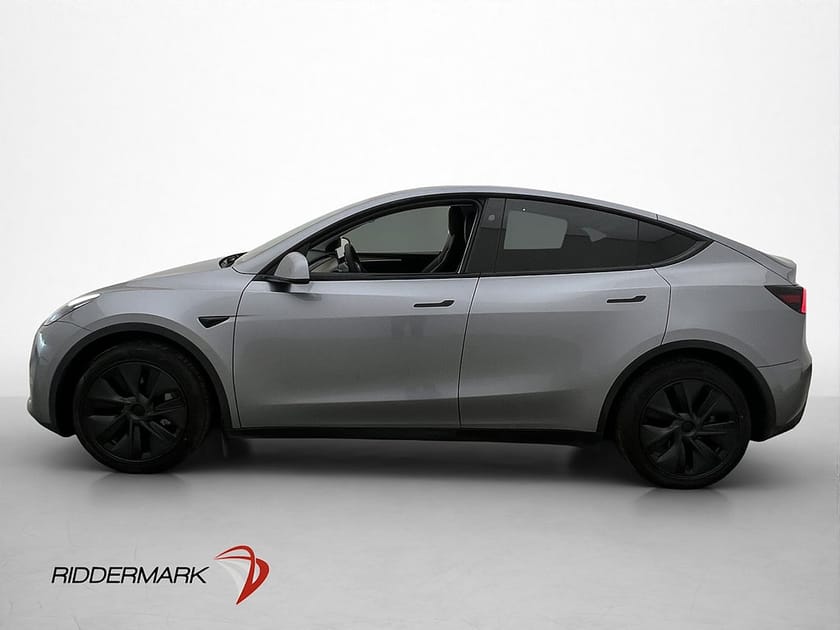 Bild 5 av Tesla Model Y Long Range AWD 1 Brukare Värmare B-Kamera Drag