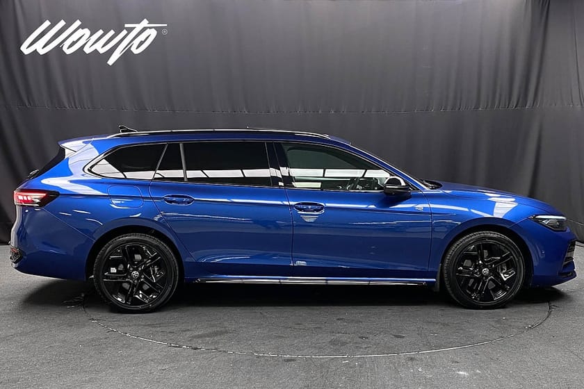 Bild 3 av Volkswagen Passat Variant eHybrid DSG 272HK R-Line Black/Pano/Moms
