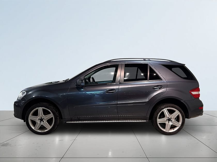 Bild 4 av Mercedes-Benz ML 350 CDI 4MATIC 7G Drag GPS Pano Mvärm SoV