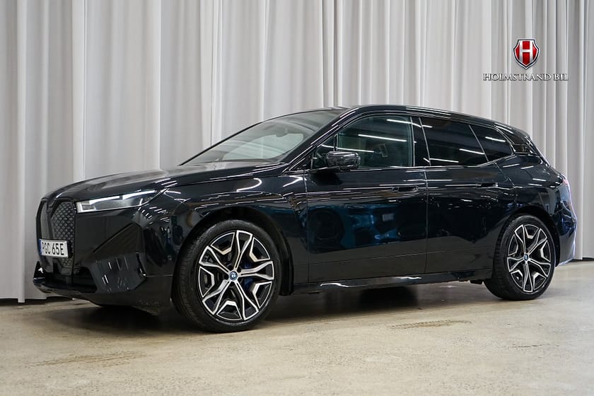 Bild 4 av BMW iX xDrive40 Sport Package Pano Drag 3D Massage H/K HUD Las