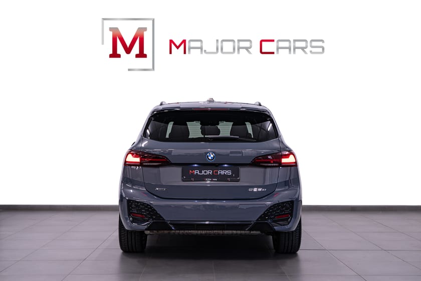 Bild 5 av BMW 225e xDrive Active Tourer M Sport Pano Wide Drag 245hk