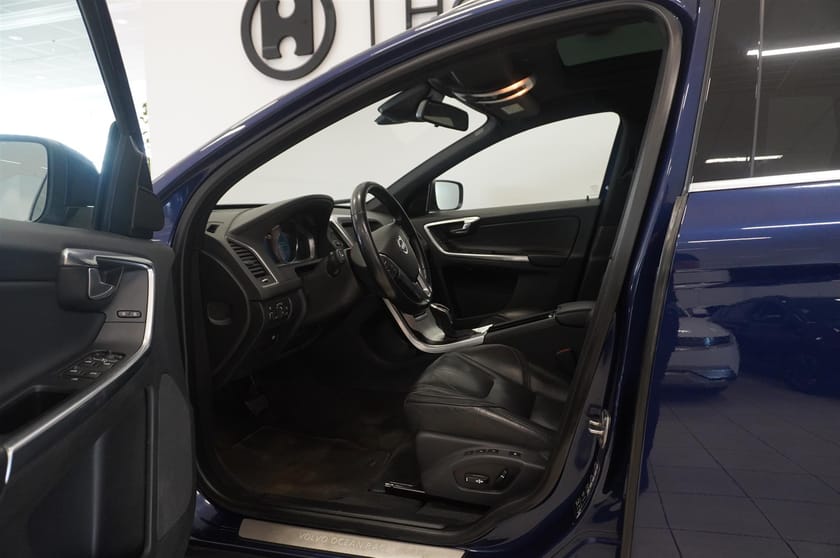 Bild 2 av Volvo XC60 D4 Ocean Race Geartronic 190hk