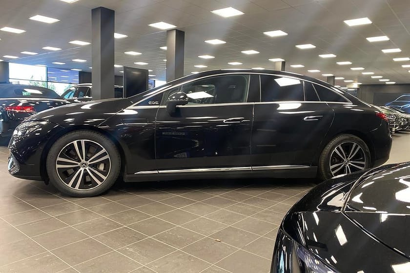 Bild 4 av Mercedes-Benz EQE 350 89 kWh / Burmester / Minne