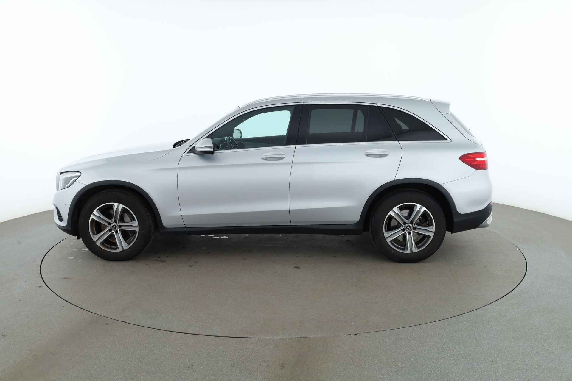 Mercedes-Benz GLC 2018, bild 2/45