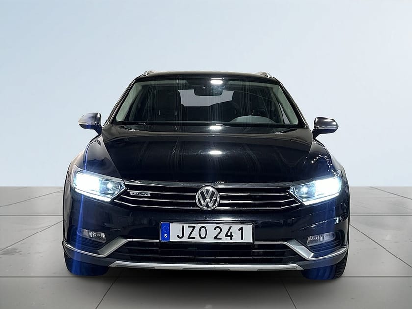 Bild 2 av Volkswagen Passat Alltrack 2.0 TDI AWD CarPlay Drag Dvärm Kamera skinn SoV