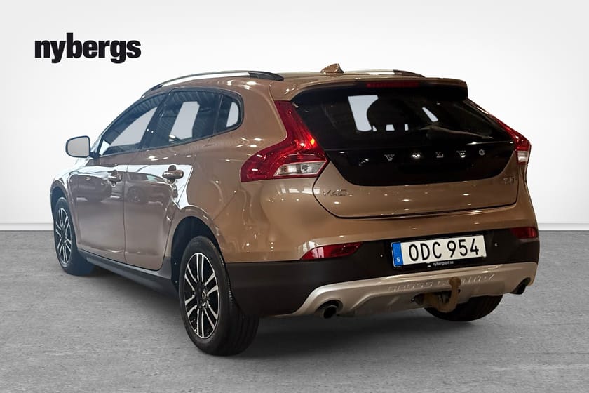 Bild 3 av Volvo V40 Cross Country T4 AWDBusinessAdvanced med dragkrok och p-värmare
