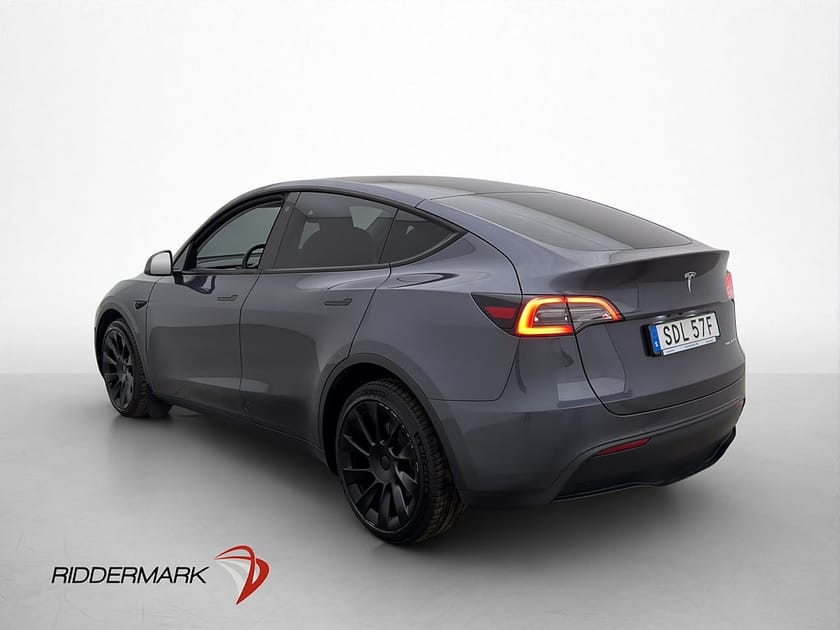 Bild 5 av Tesla Model Y Long Range AWD Pano Autopilot Svensksåld MOMS