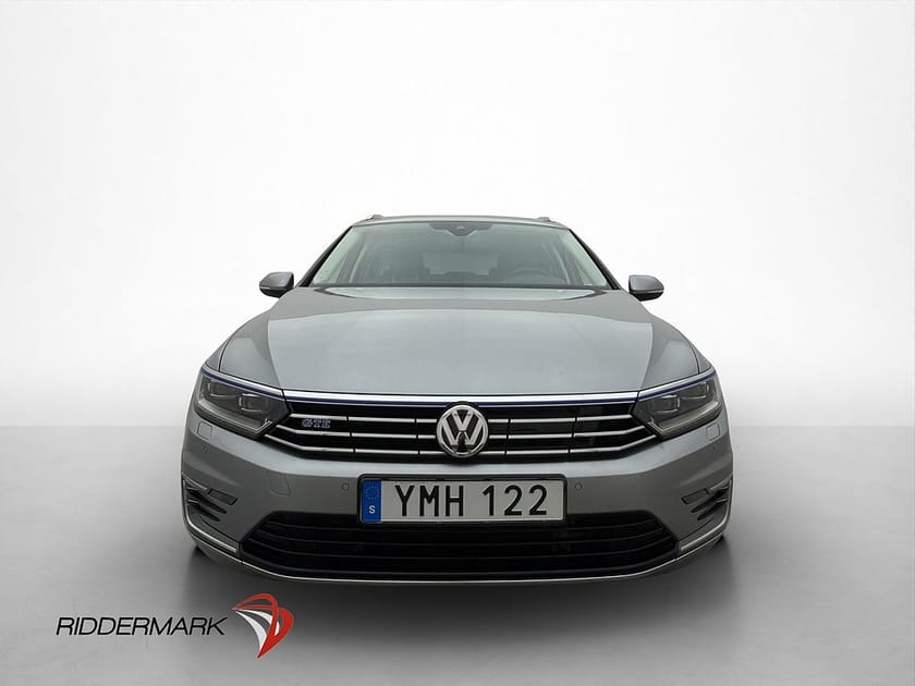 Bild 2 av Volkswagen Passat Variant GTE 1.4 Plug-in Cockpit Värm Kamera Drag