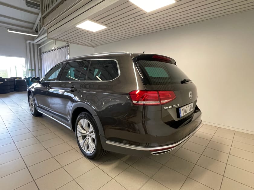Bild 3 av Volkswagen Passat Alltrack 2.0 TDI 4M Drag Backkamera Värmare