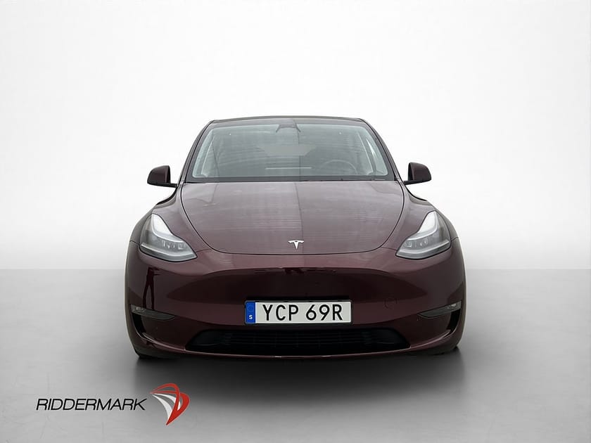 Bild 3 av Tesla Model Y Performance AWD Dragkrok Autopilot Svensksåld