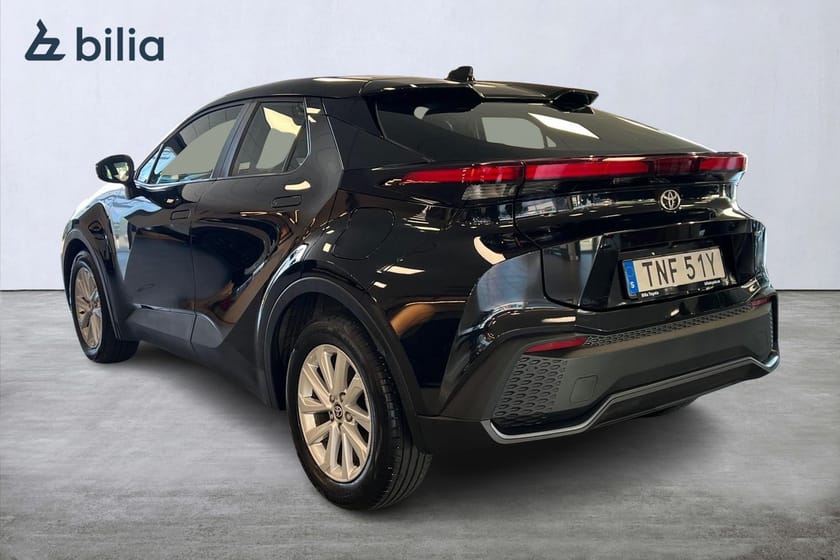 Bild 2 av Toyota C-HR Hybrid 1,8 Active Värmare Moms