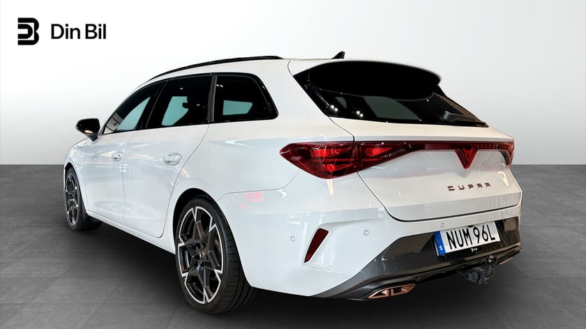 Bild 3 av CUPRA Leon Sportstourer VZ e-Hybrid 1.5 272 HK / Drag / Intelligent Drive
