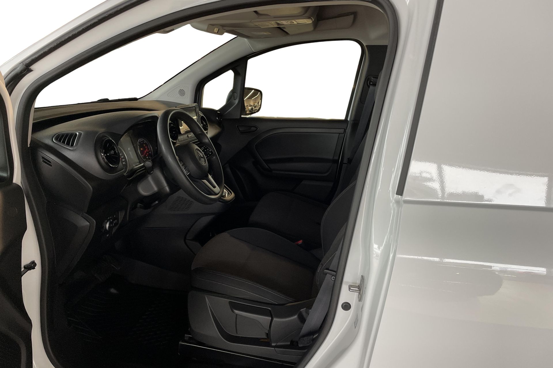 Mercedes-Benz eCitan 2023, bild 6/10