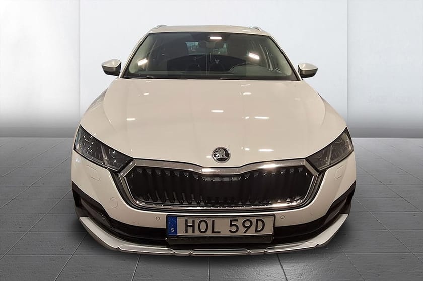 Bild 3 av Škoda Octavia Scout 2.0 TDI 4x4 Aut Drag Cockpit Kamera Värmare 200hk