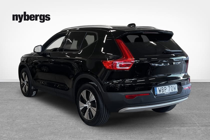 Bild 3 av Volvo XC40 B4 FWD Bensin Momentum Advanced Edt