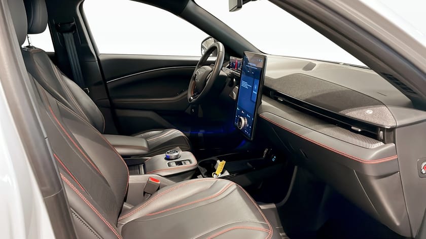 Bild 3 av Ford Mustang Mach-E Standard Range AWD 269HK | Teknikpaket + |40 mil|