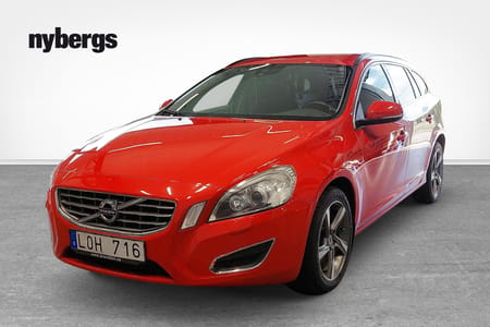 Volvo V60 D3 Momentum Fullservad, bytt kamrem enl plan