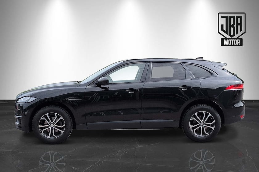 Bild 4 av Jaguar F-Pace 20d AWD Euro 6 MOMS LEASBAR 4,99% RÄNTA!