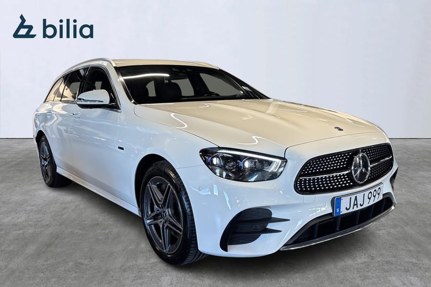 Bild 2 av Mercedes-Benz E 300 T de 4MATIC AMG BURMESTER 360° VÄRMARE DRAG