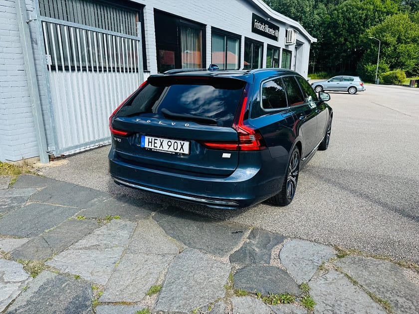 Bild 3 av Volvo V90 Recharge T6 AWD 350HK INSCRIPTION EXPRESSION / DRAG