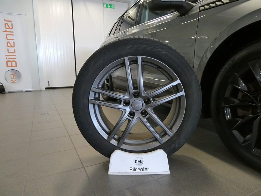 Bild 2 av Škoda Enyaq iV 80x Skoda iV80x Drag-Värmare-Kamera-Navi-Elstol-SoV