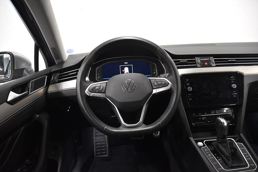 Bild 2 av Volkswagen Passat Alltrack 2.0 4Motion GT Cockpit P-värm Adaptivf Navi Drag