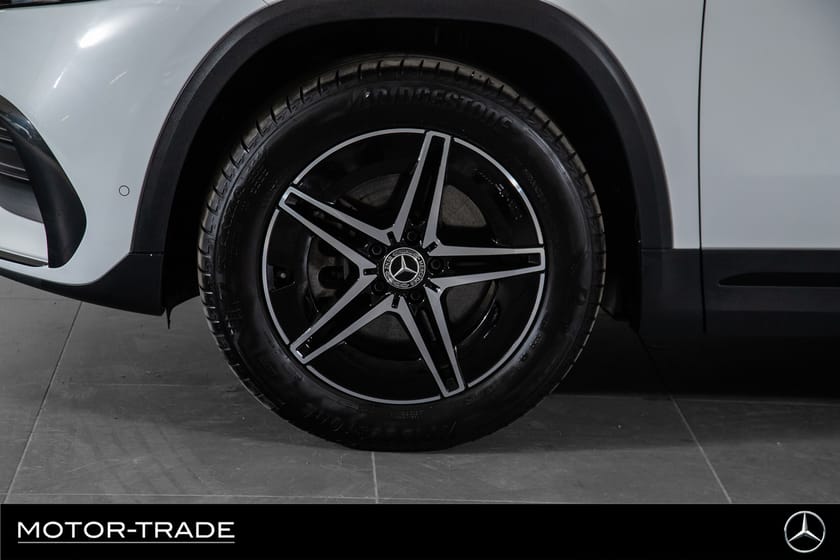 Bilde 5 av Mercedes-Benz EQA 300 4MATIC