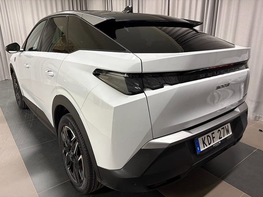 Bild 3 av Peugeot 3008 Hybrid 145 GT AUT Inkl. Vinterhjul