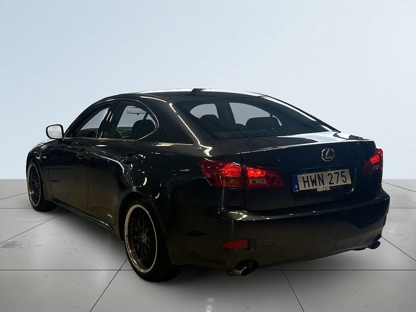 Bild 5 av Lexus IS 250 2.5 V6 Mvärmare Kamkedja S&V-däck Farthållare