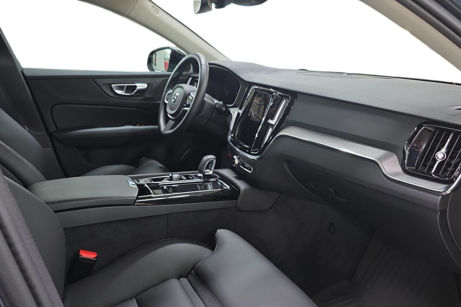 Volvo V60 T6 Plus Dark Edition 2025, bild 7/10