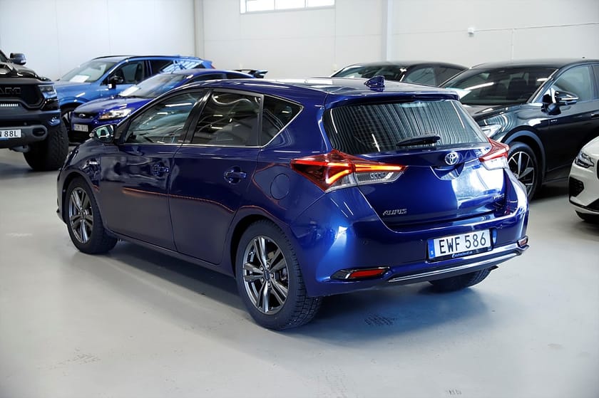 Bild 4 av Toyota Auris Hybrid e-CVT, 136hk, 2017