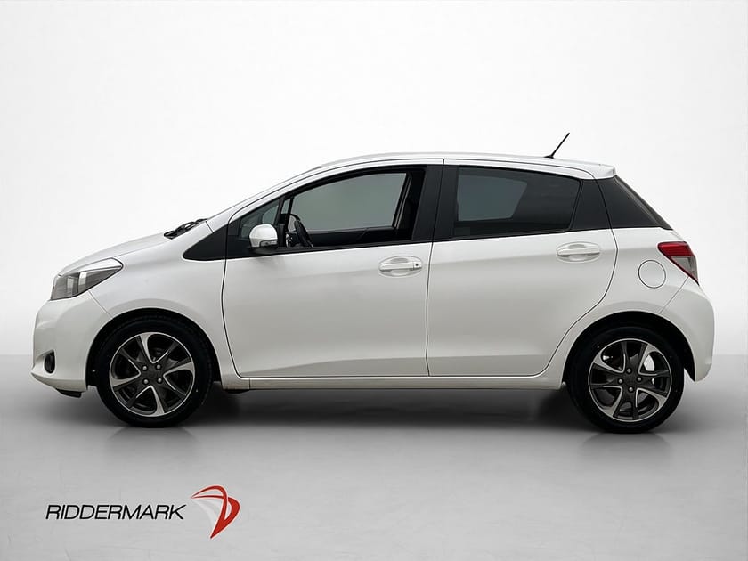 Bild 4 av Toyota Yaris 1.33 Edition 50 Kamera Bluetooth Två-Brukare