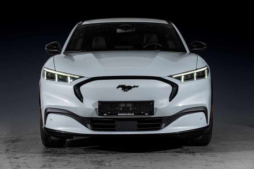 Bilde 3 av Ford Mustang Mach-E Long Range AWD 540km Norsk Forvarming App Skinn Acc