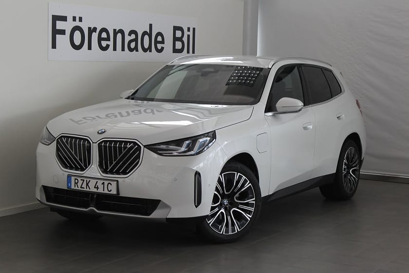 Bild 1 av BMW X3 30e xDrive Innovation Drag 20" AdptFarth ComfortAccess