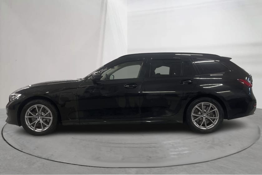 Bild 2 av BMW 330e xDrive Touring