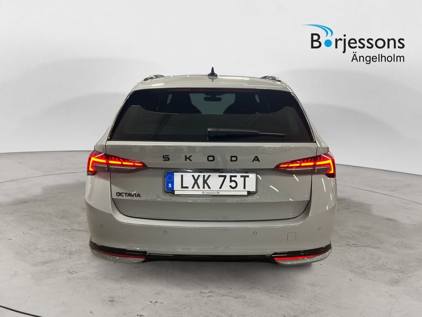 Bild 3 av Škoda Octavia Kombi COMBI SPORTLINE 1,5 TSI M-HEV 150 HK Drag, Värmare