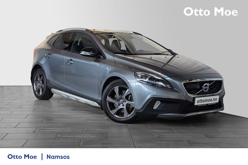 Bilde 1 av Volvo V40 Cross Country D2 Summum Man. | Kamera | Skinn | Glasstak|