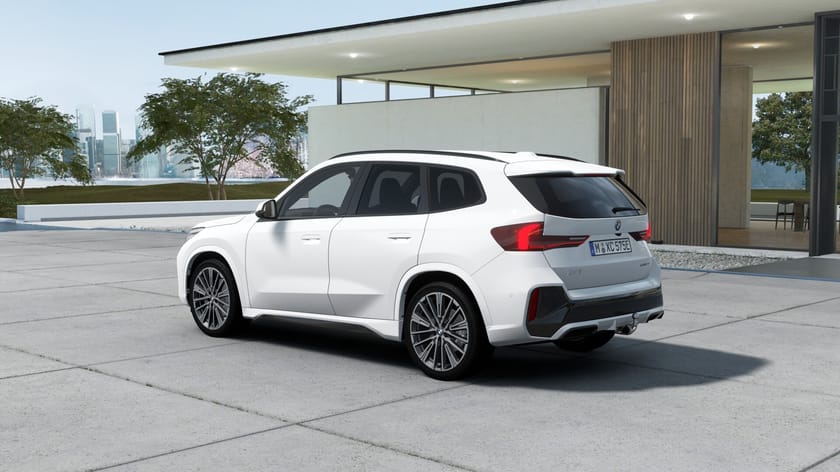 Bild 2 av BMW iX1 eDrive20 M Sport Active Ed Drag Tonade Rutor DA