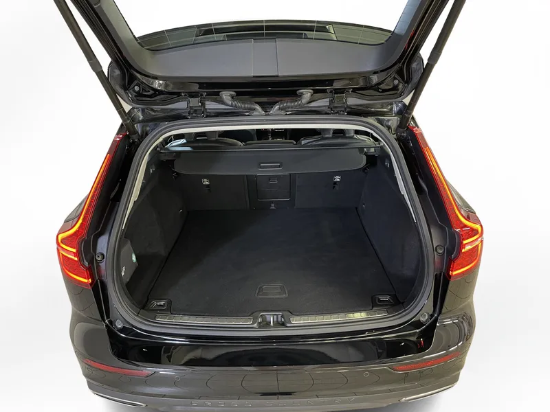 Bild 10 av 15 – Volvo V60 Cross Country D4 AWD Advanced SE II Cross Country Advanced