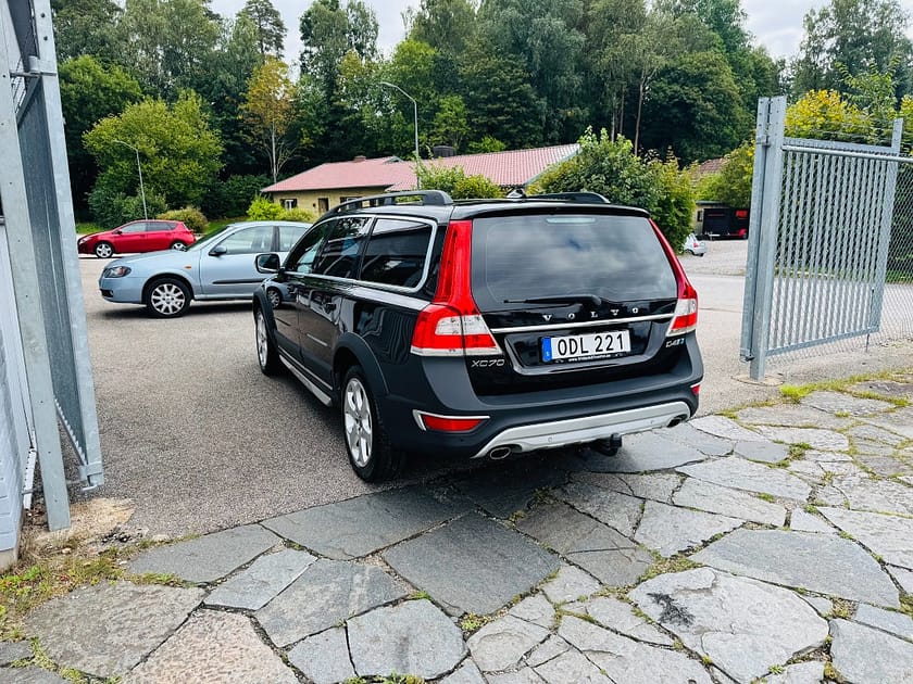 Bild 4 av Volvo XC70 D4 AWD 220HK AUTOMAT POLESTAR CLASSIC SUMMUM / NAVI
