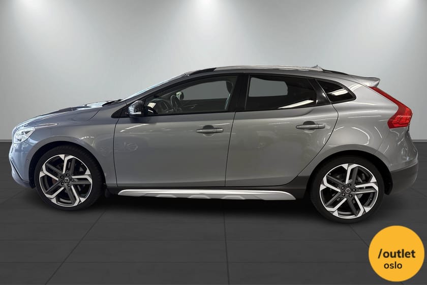 Bilde 2 av Volvo V40 Cross Country D3 150HK Summum | Velutstyrt