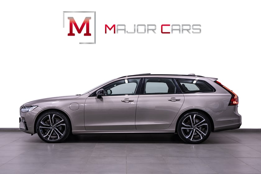 Bild 3 av Volvo V90 T8 AWD R-Design Pano 20" H/K 360° Luft-F HuD Massage Drag