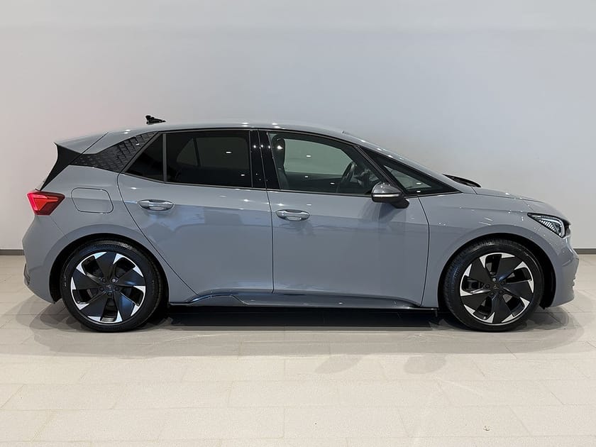 Bild 5 av CUPRA Born e-boost 58 58kWh Backkamera Beats Audio