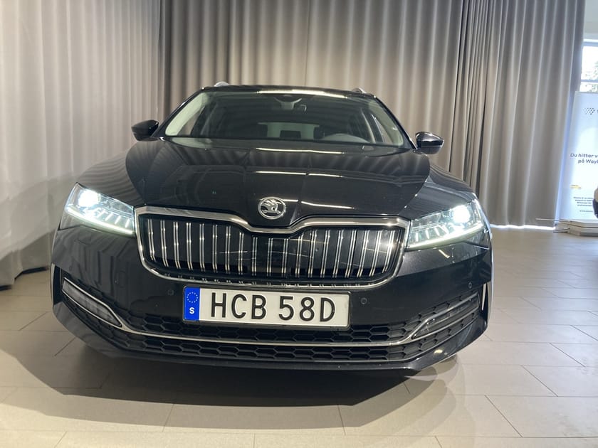 Bild 3 av Škoda Superb iV Kombi STYLE 1,4 TSI 218 HK 6 VXL D